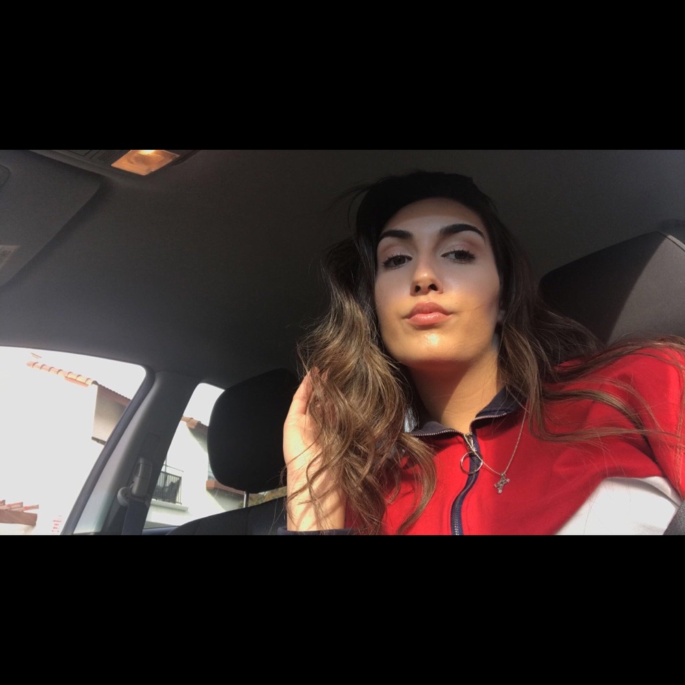 Meet your Posher, Samantha